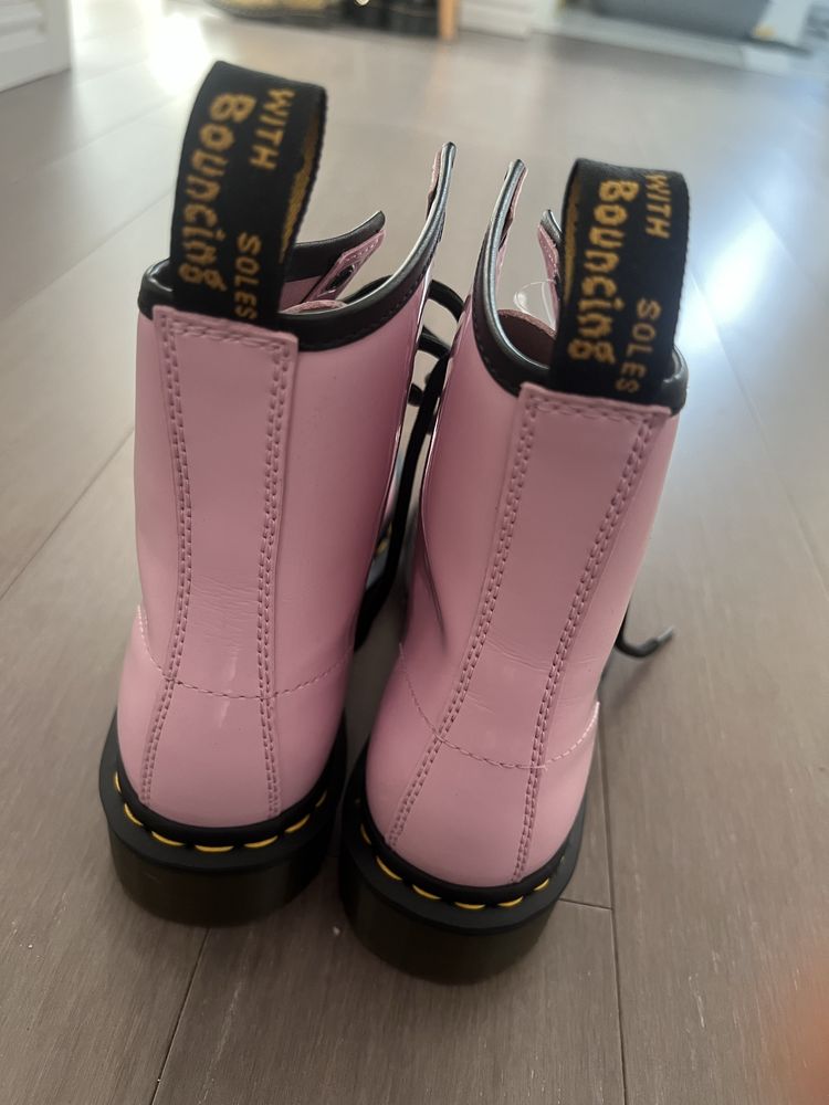 Dr. Martens 1460 martensy glany botki patent lamper 37 różowe nowe