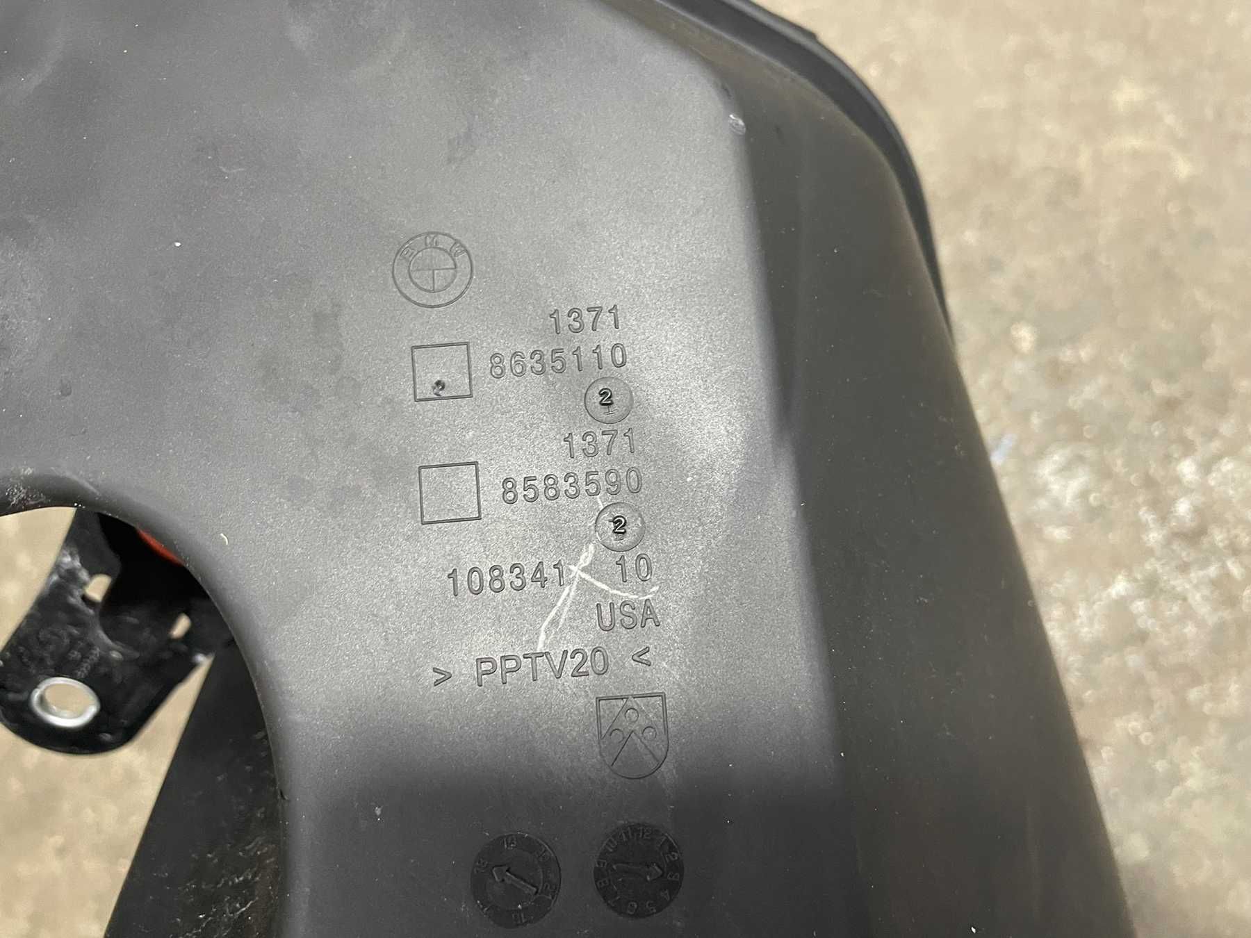 корпус повітряного фільтра Резонатор BMW X3 G01 8635110 13718620945