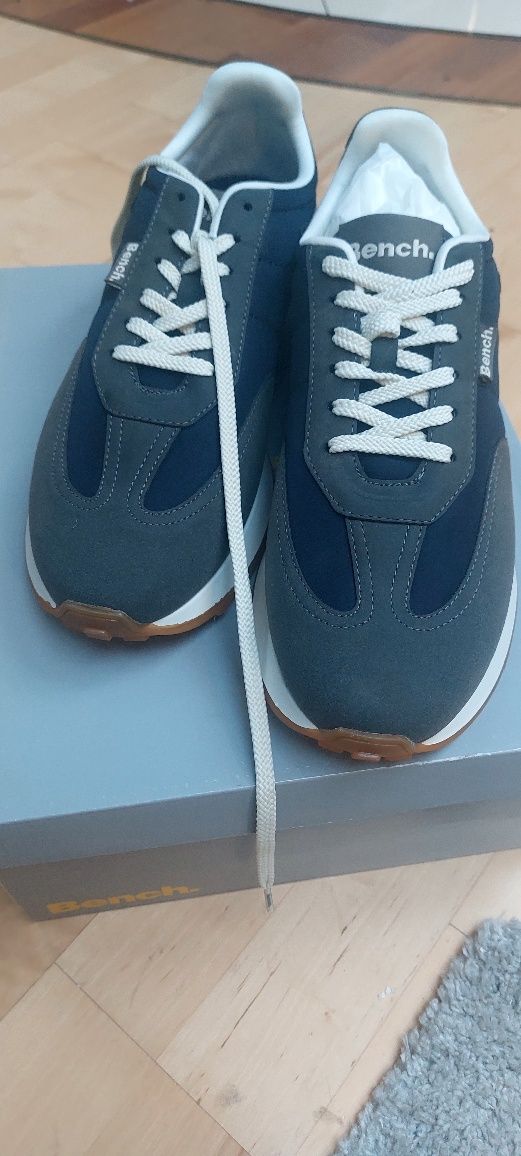 Nowe buty marki Bench. Rozmiar 45