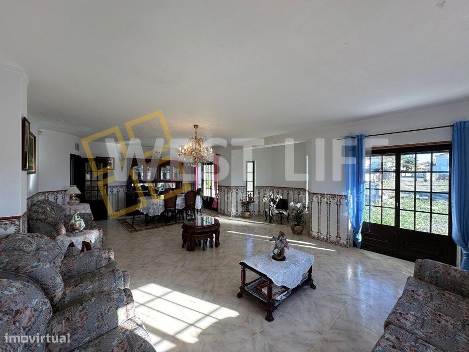 Moradia T4 num lote de 8400m2, Vista MAR e amplo Terreno Rústico co...