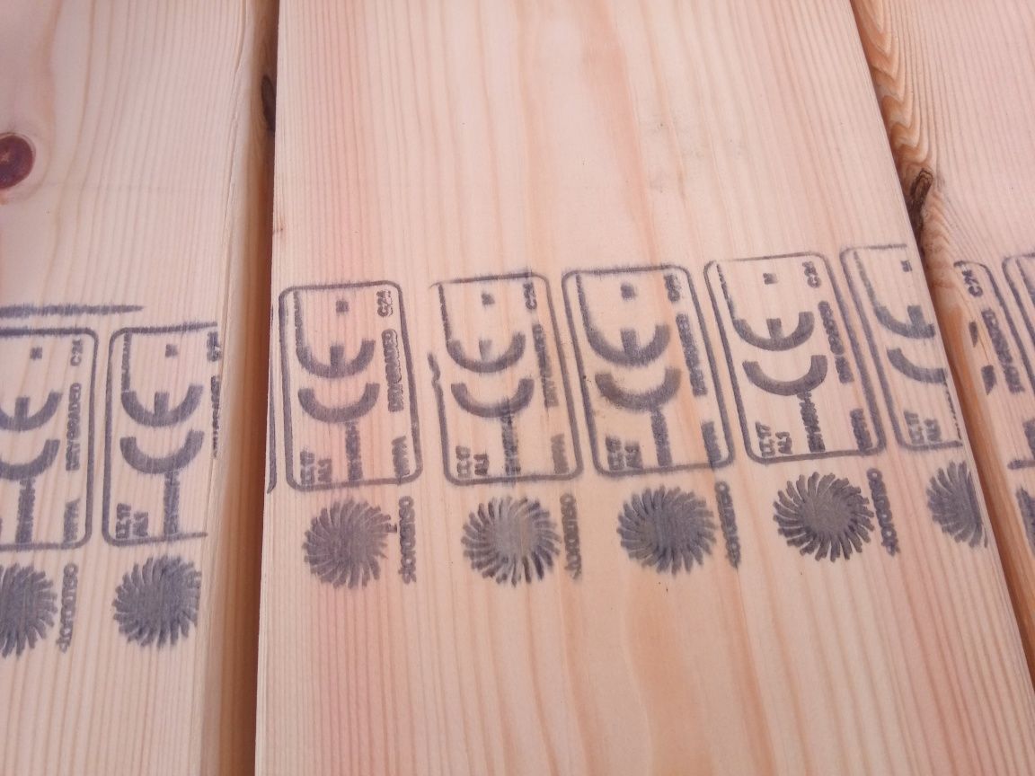 Drewno konstrukcyjne  kantówki Więźba Szalòwka podbitka