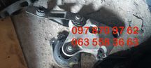 Кронштейн двигуна правий 8200024812 для Renault Laguna II
