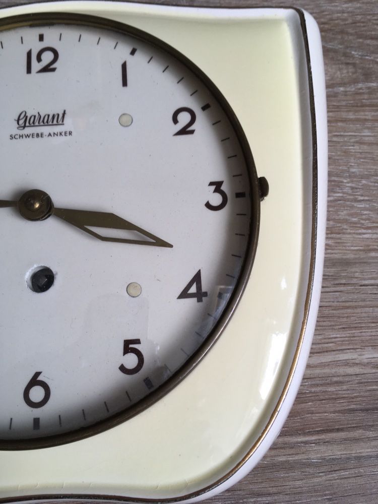 Stary zegar Garant mechaniczny antyk vintage