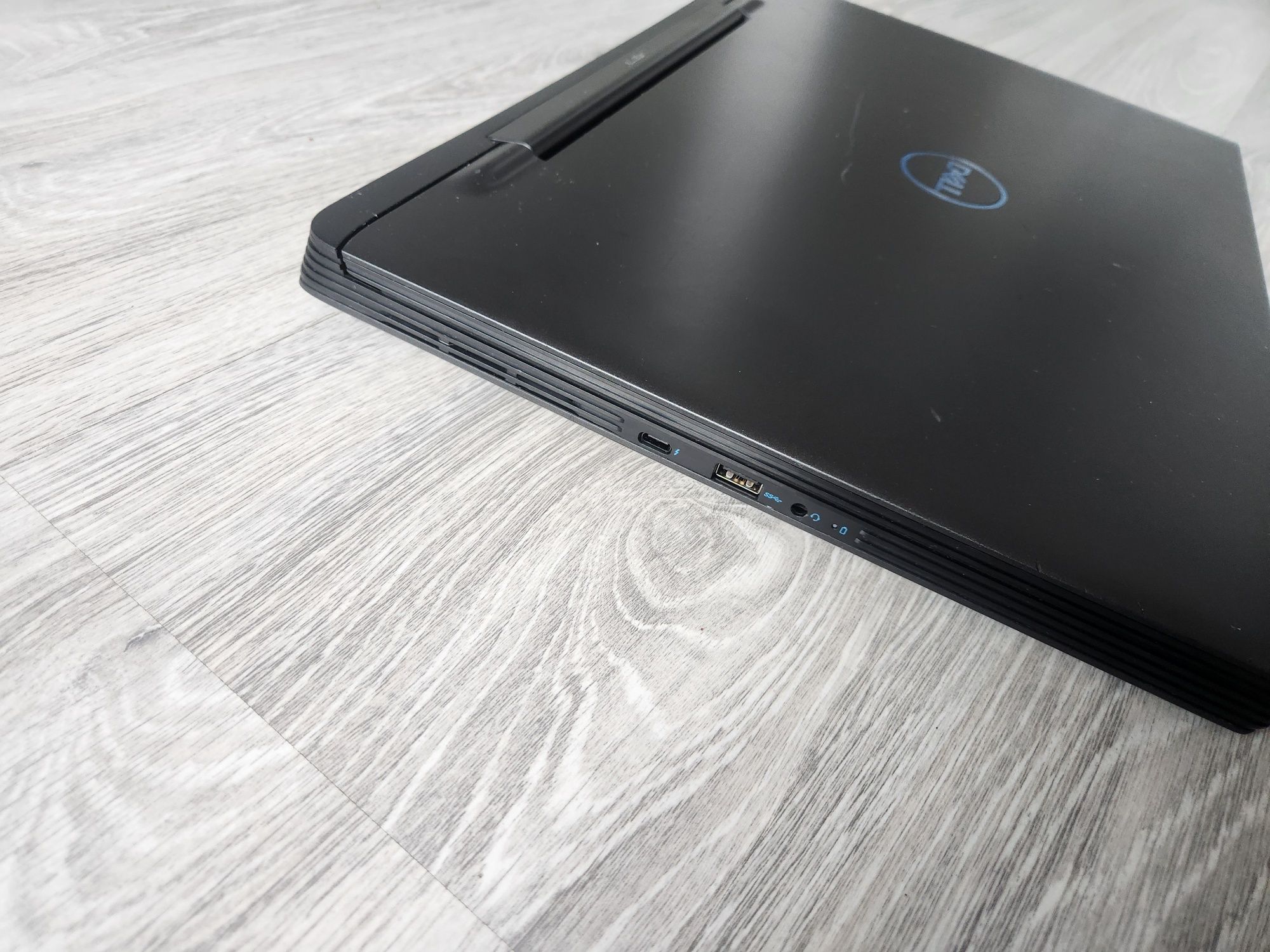 ігровий монстр Dell G7 7790_ i7-8750H_GeForce 2080 RTX 8gb_17.3" 144Hz