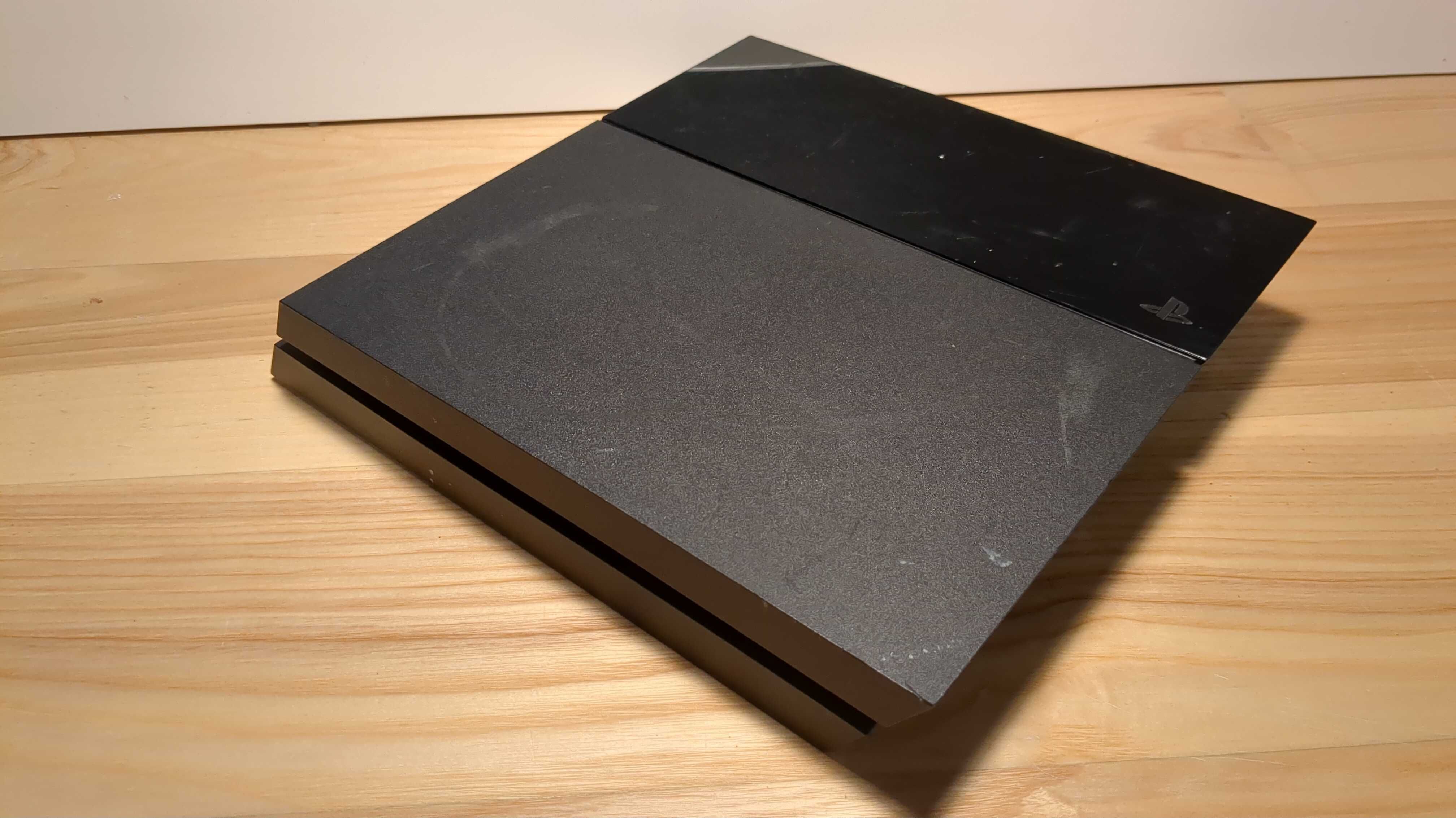PlayStation 4 Fat 1TB | Pad Dualshock 4 + Okablowanie [PS4]