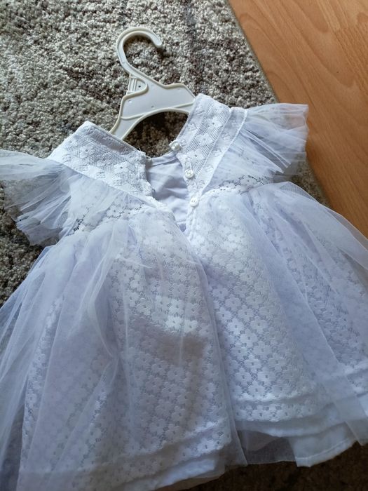 Sukienka biała chrzest impreza
