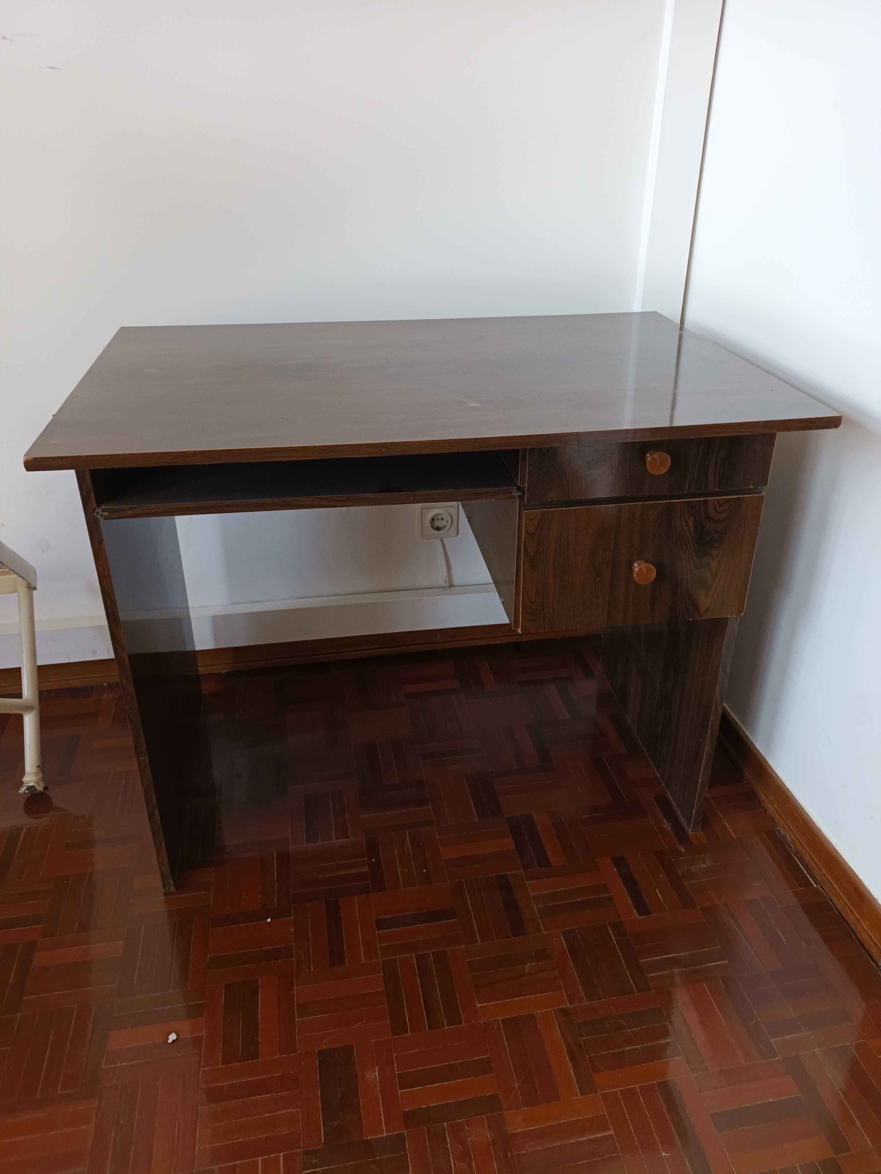 Secretaria Madeira 90x60