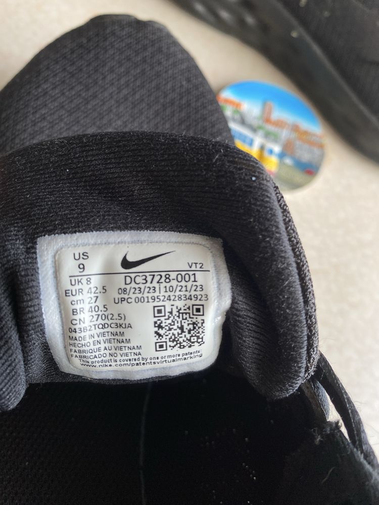 Nike Revolution 7 /2024 рік/(42,5-27-27,5 см.)