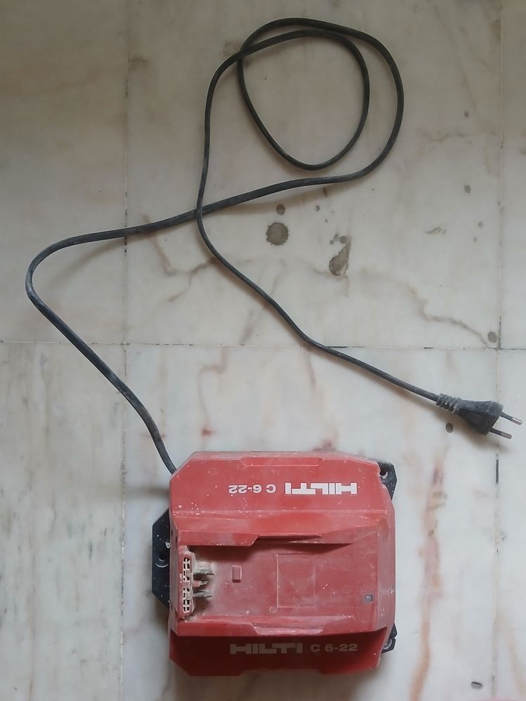 Vendo 5 máquinas de construção civil Hilti