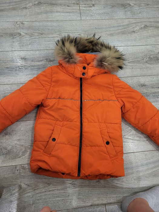 Зимова куртка дуже тепла