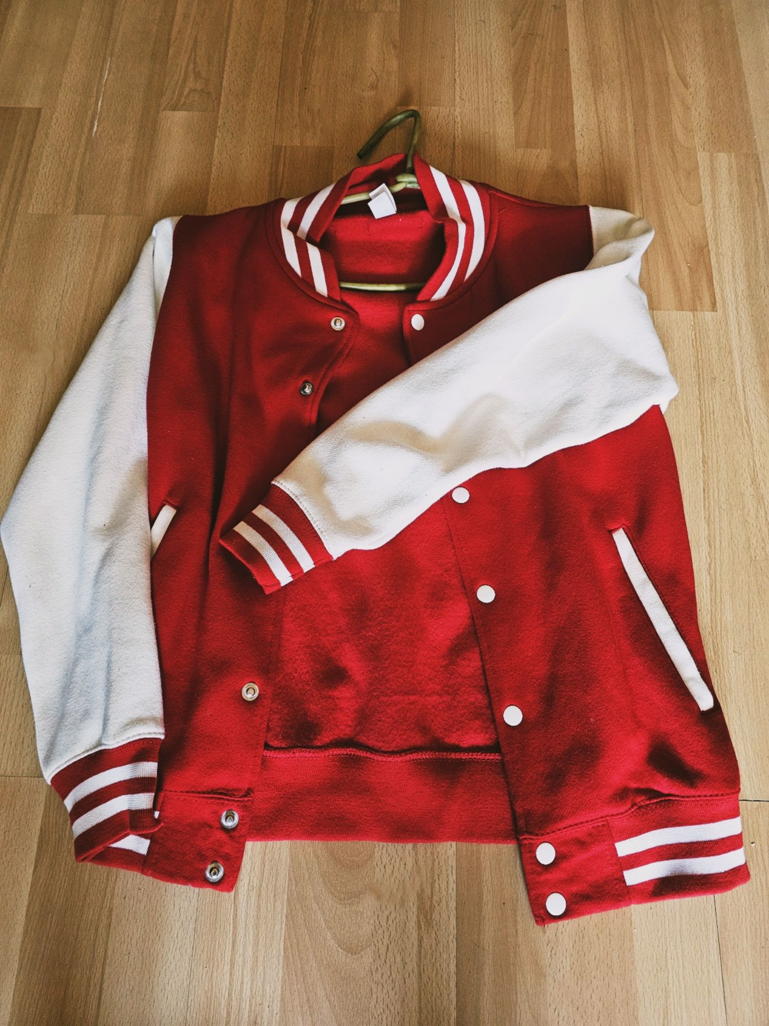 Bluza bejsbolówka czerwona