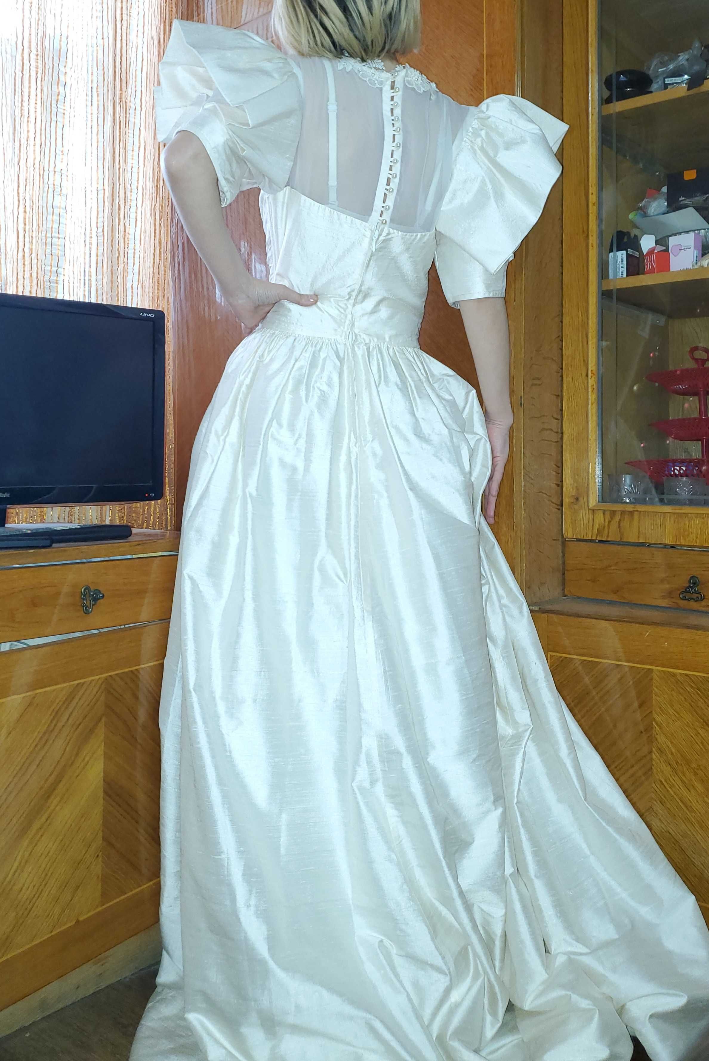 Винтажное шёлковое свадебное платье  шёлк, аренда, прокат