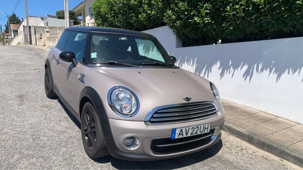 Mini Cooper Beker Street