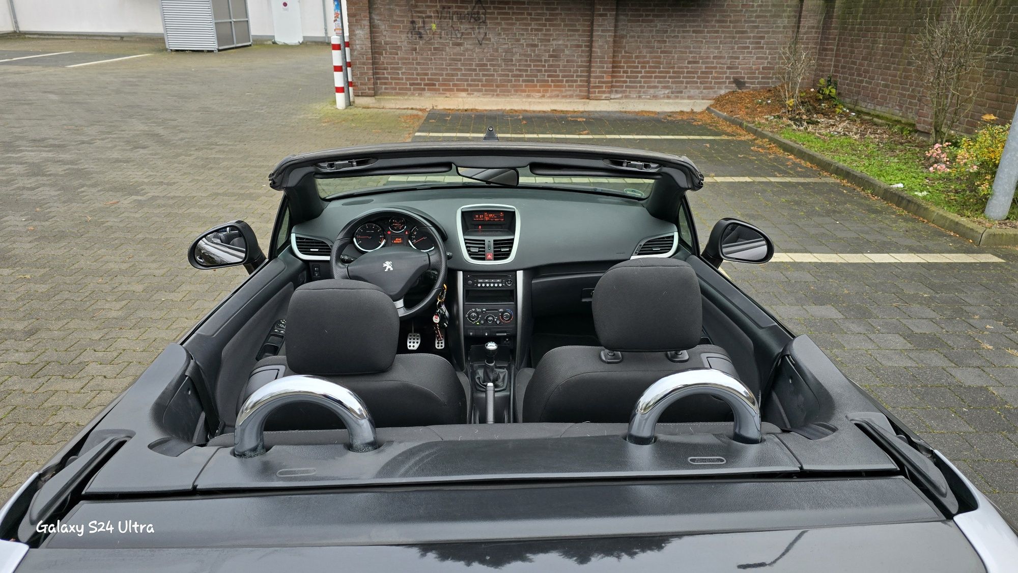 Peugeot 207 CC 1.6 120KM  Klima Cabrio 2011r