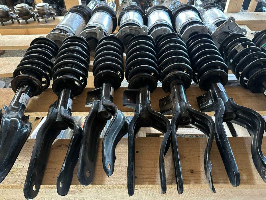 Амортизатор передній, задній, Tesla Model 3/Y