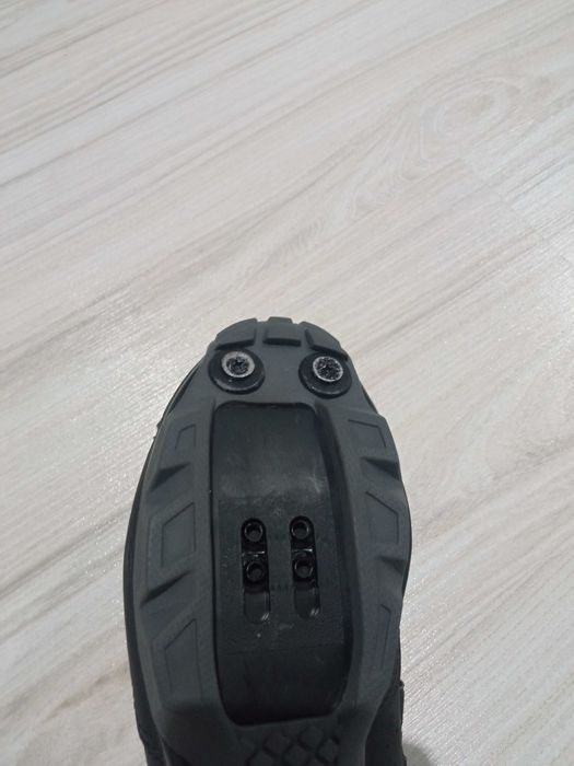 Buty rowerowe Giro nr 39