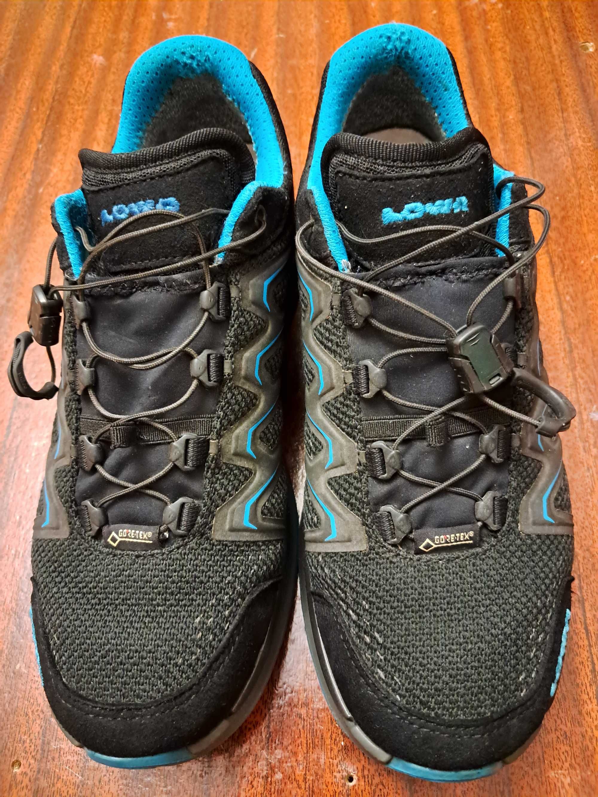 Детские кроссовки  lowa gore-tex  размер 37стелька 24.5см