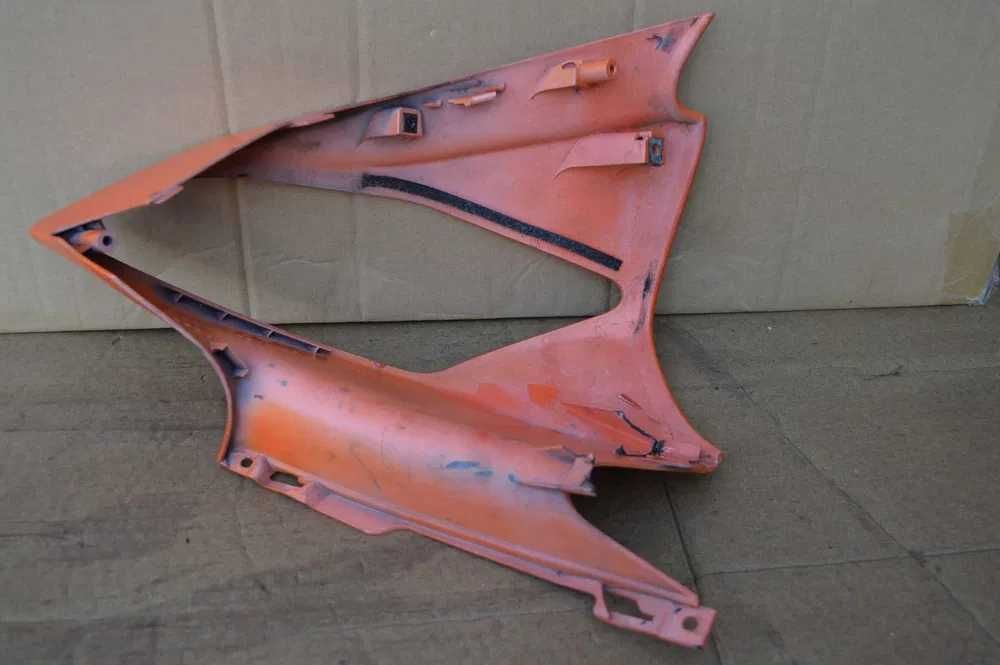 Yamaha R6 rj15 '08-15r CZACHA czasza owiewka PRAWA