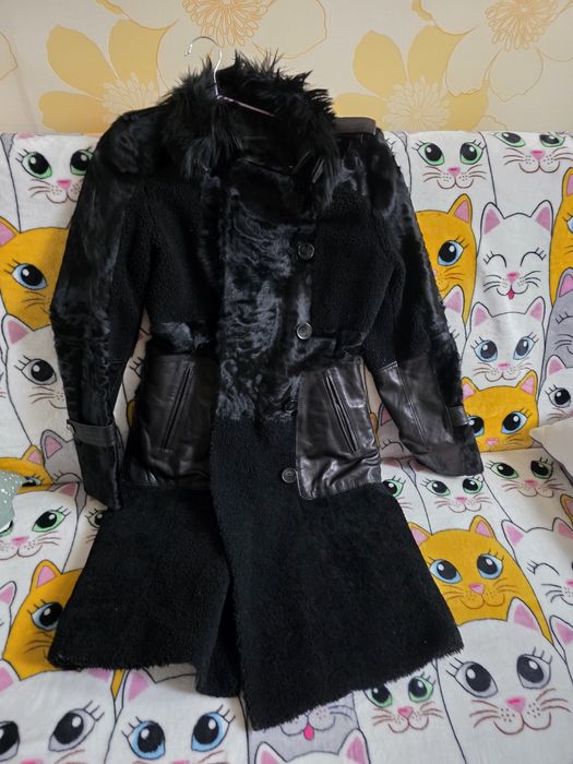 Шкіряний шикарний плащ