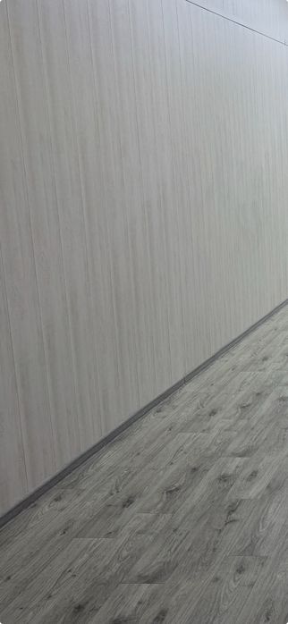 Здається приміщення біля центрального ринку