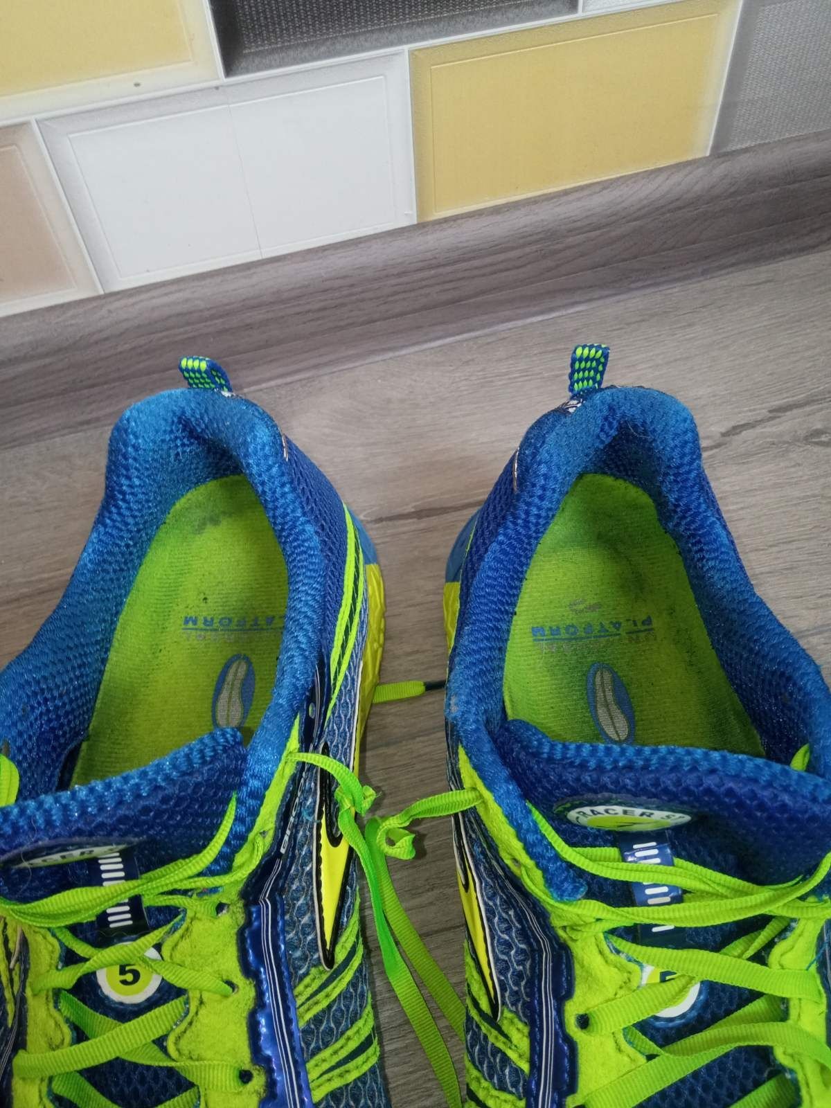 Кросівки(45розмір)Brooks