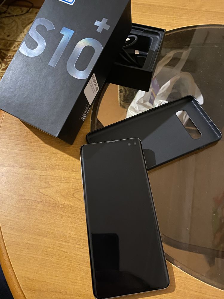 Продам Samsung s10+,Самсунг с10 пюс,8/128