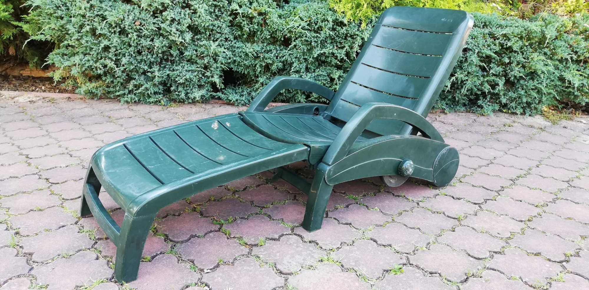 leżak długi basenowy łózko ogrodowe wypoczynek relaks meble ogrodowe