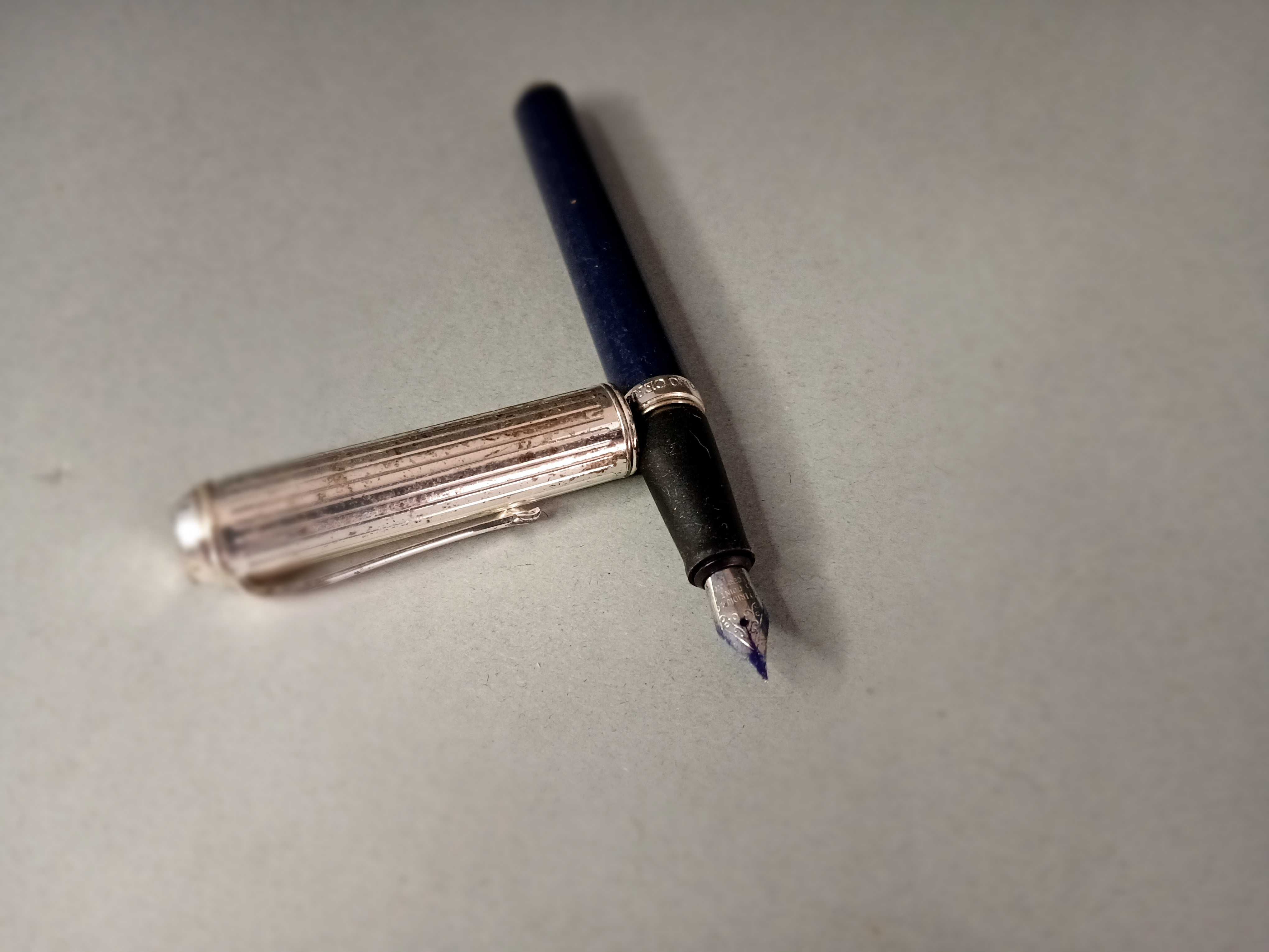 nino cerruti caneta  tinta permanente