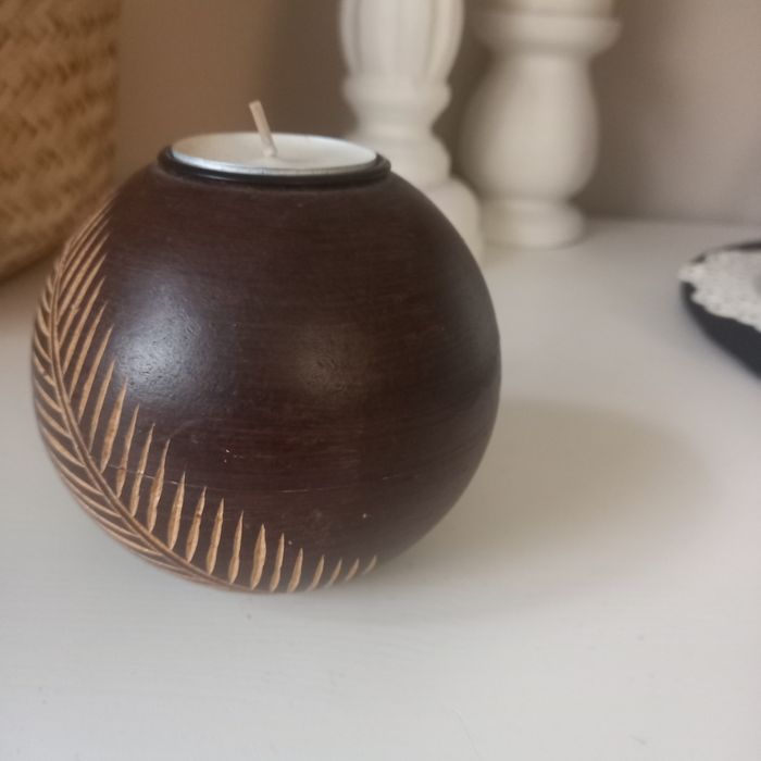 Drewniany świecznik kula