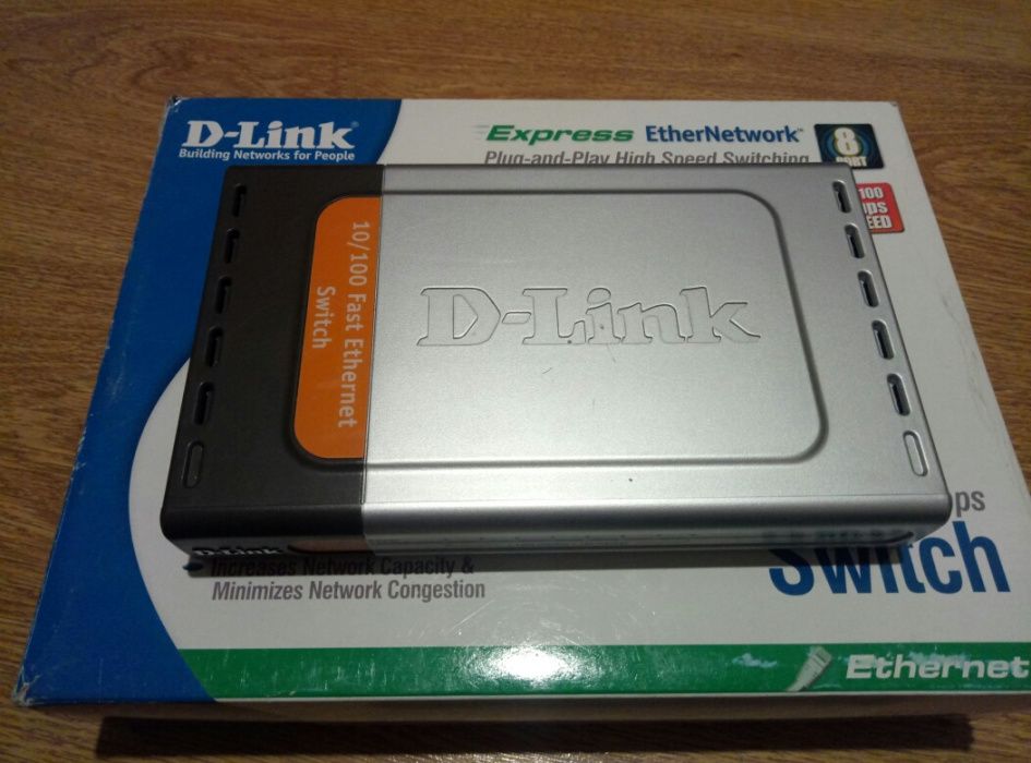 Маршрутизатор D-Link DES-1008D (Свитч, коммутатор)