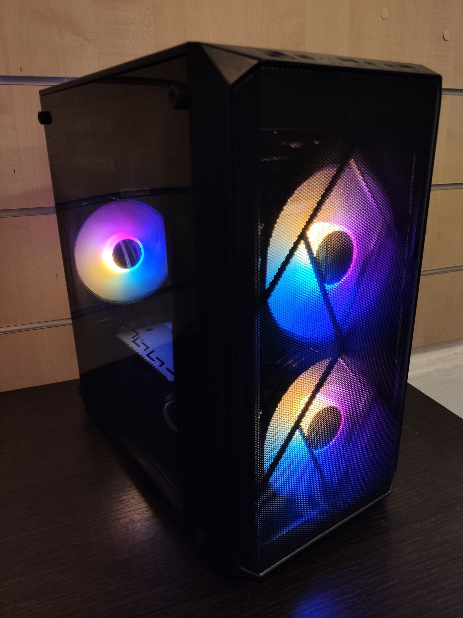 i7-13700, LED Komputer do gier,16 GB DDR5,RTX 4060,1 TB SSD,Win 11Pro