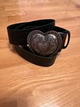 Pasek z metalową klamra serce 110 cm goth retro