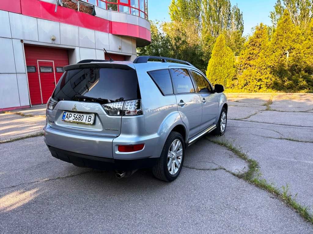 Mitsubishi Outlander AWD