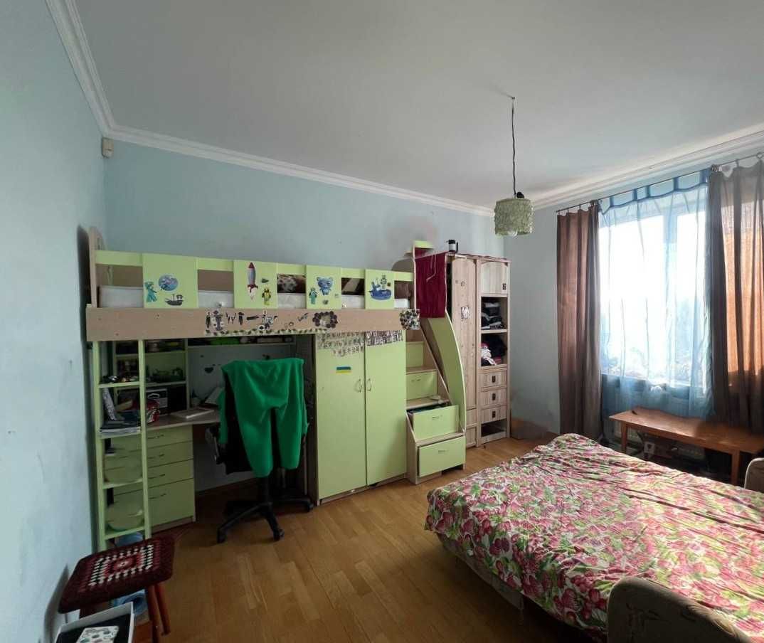 Дача 429,8м2, 5 кімнат, 24 сотки. Басейн, сауна, більярд. ID:674