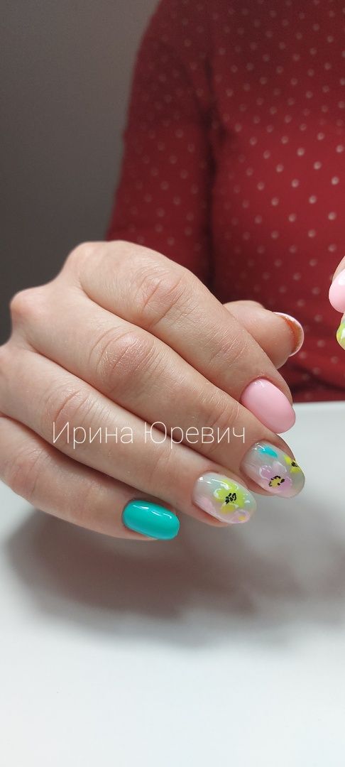 Манікюр,педикюр,нарощення