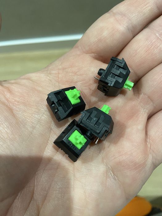 Механічна клавіатура Razer BlackWidow Chroma