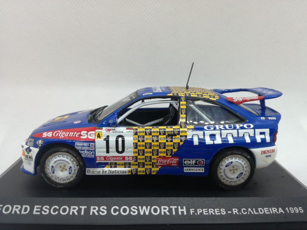 N.101 Miniatura 1/43 Ford Escort RS Cosworth F Peres Rally Tap 1995