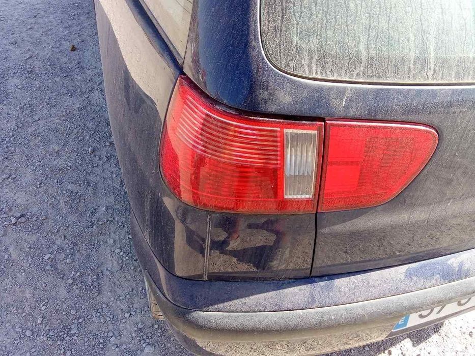 FAROLIM TRASEIRO ESQUERDO SEAT IBIZA 6K1