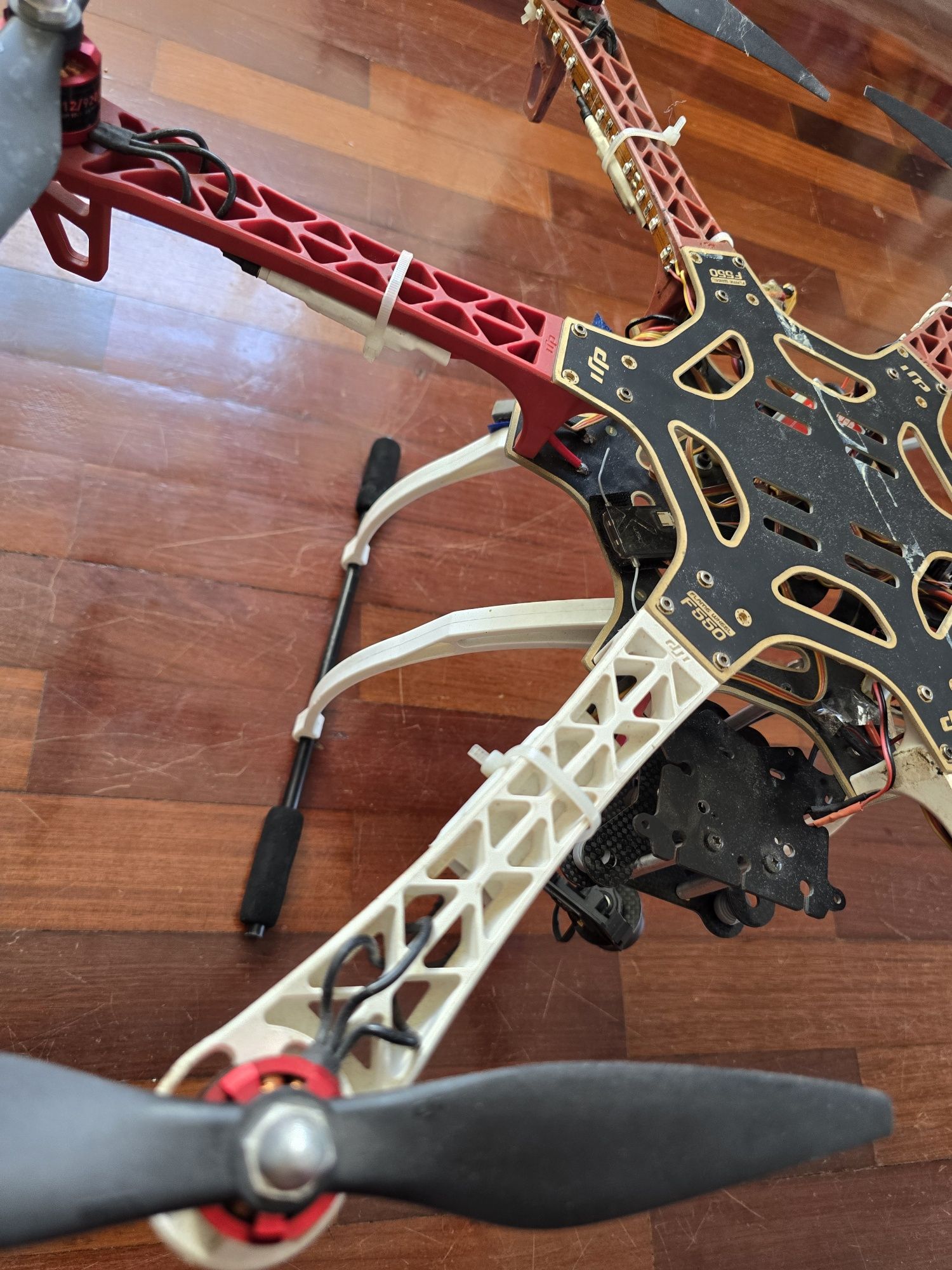 Drone DJI F550 Flame Wheel