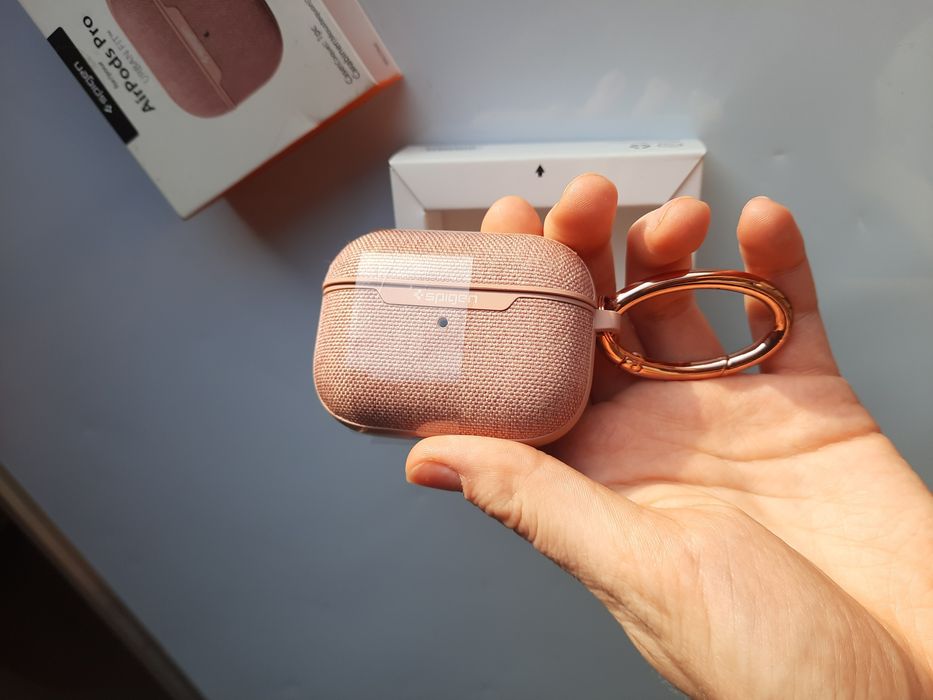 Etui case na Airpods pro Spigen Urban fit
