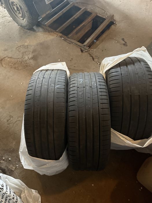 Шини Pirelli різноширокі r20