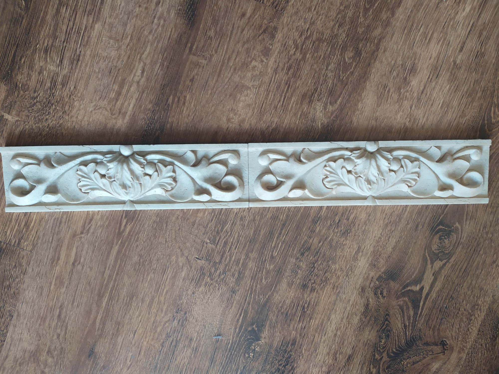 25 płytek ściennych 30 cm x 8 cm