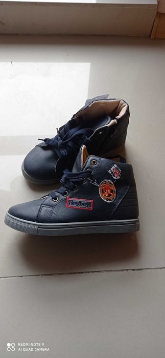 buty chłopięce 32 NOWE z  METKĄ