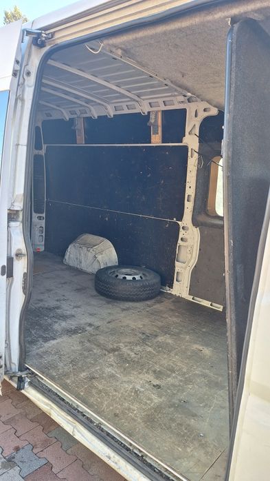 Wynajem dostawczych Super Okaz Wypożyczalnia Samochodów Bus FV