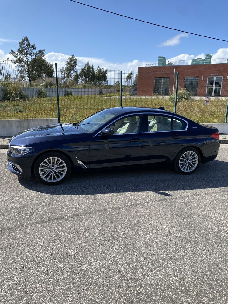 BMW 530e Plug-in Híbrido | 2017 | Nacional | 188.000km