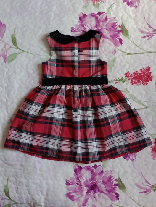 Святкова сукня на дівчинку 92-98