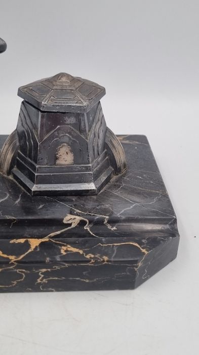 Figura antylopy z kałamarzem Art-Deko