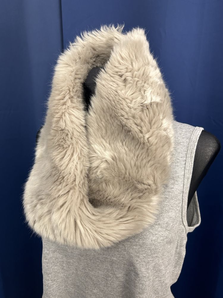 The white Company komin futerko