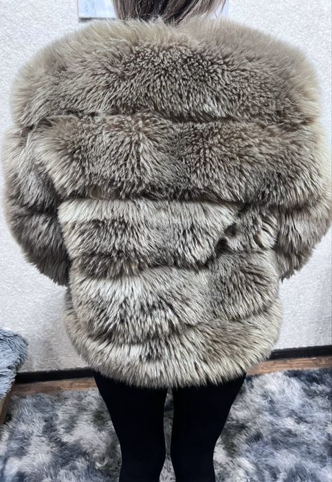 Шубка жіноча