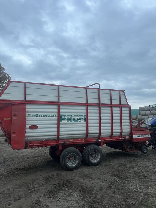 Przyczepa samozbierająca Pottinger Siloprofi 2